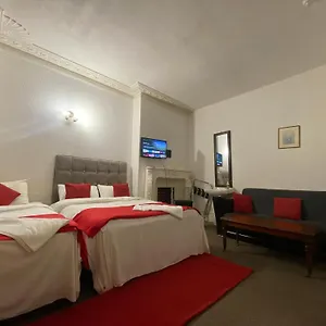 Saji Hotel
