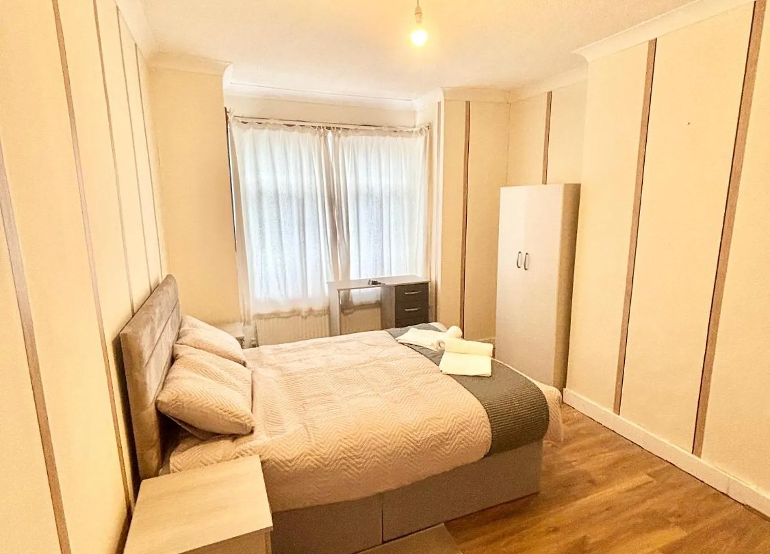 Spacious Room In Ilford United Kingdom